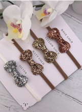 Load image into Gallery viewer, Glitter Mini Bow