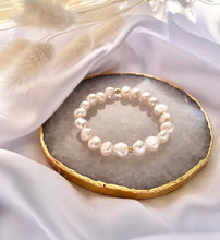 Load image into Gallery viewer, Fresh Water Pearl Bracelet