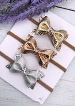 Load image into Gallery viewer, Leather Luna Bows
