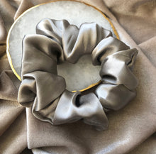 Load image into Gallery viewer, Set of 2 Classic Mulberry Silk Scrunchies
