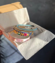 Load image into Gallery viewer, Gift Box of Headbands x4
