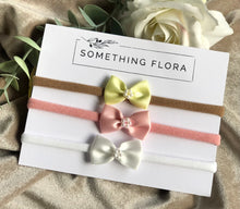 Load image into Gallery viewer, Trio Mini Pearl Bow Set
