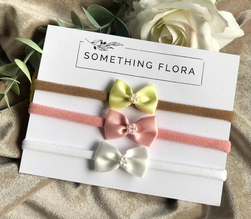 Trio Mini Pearl Bow Set
