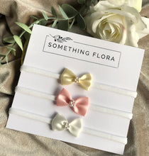 Load image into Gallery viewer, Trio Mini Pearl Bow Set
