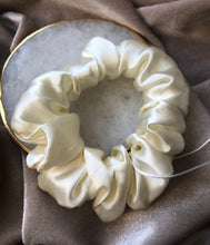 Load image into Gallery viewer, Set of 2 Classic Mulberry Silk Scrunchies
